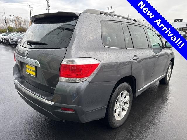 2012 Toyota Highlander Vehicle Photo in Puyallup, WA 98371