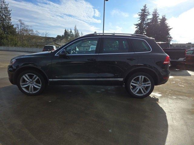 2012 Volkswagen Touareg Vehicle Photo in EVERETT, WA 98203-5662