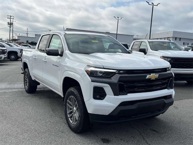 2024 Chevrolet Colorado Vehicle Photo in ALCOA, TN 37701-3235