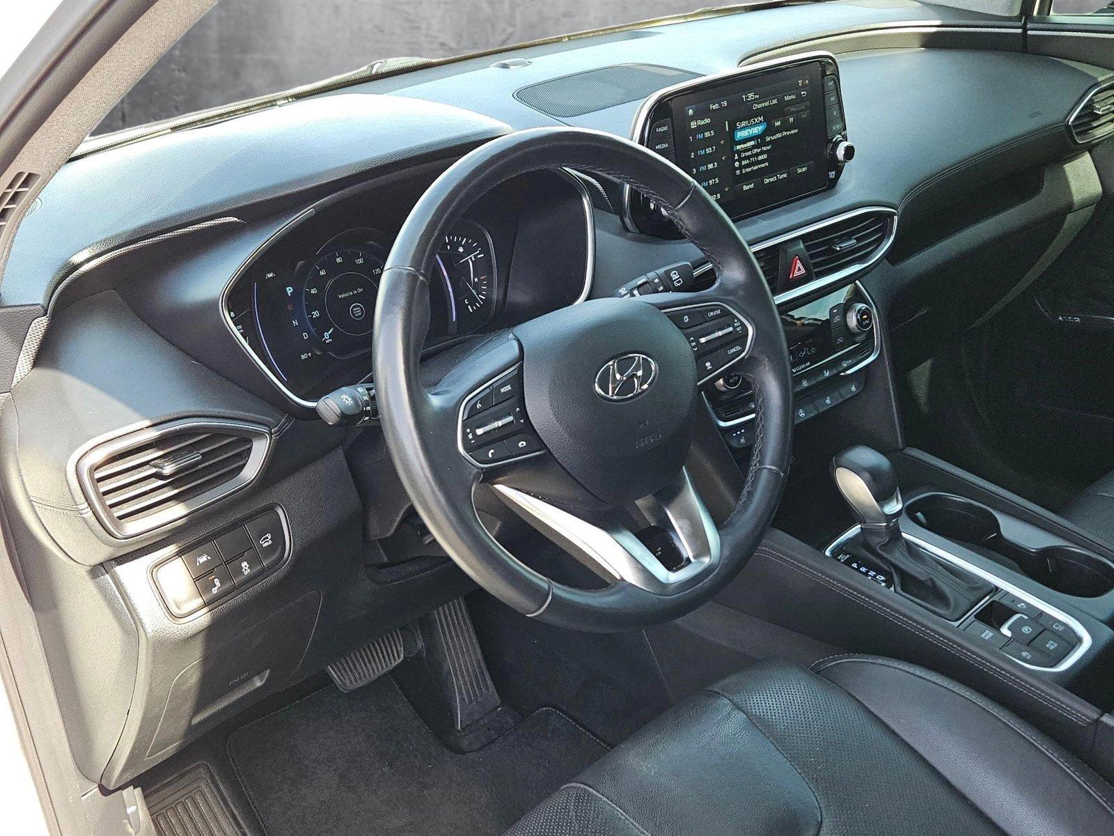 2020 Hyundai Santa Fe Vehicle Photo in GILBERT, AZ 85297-0446