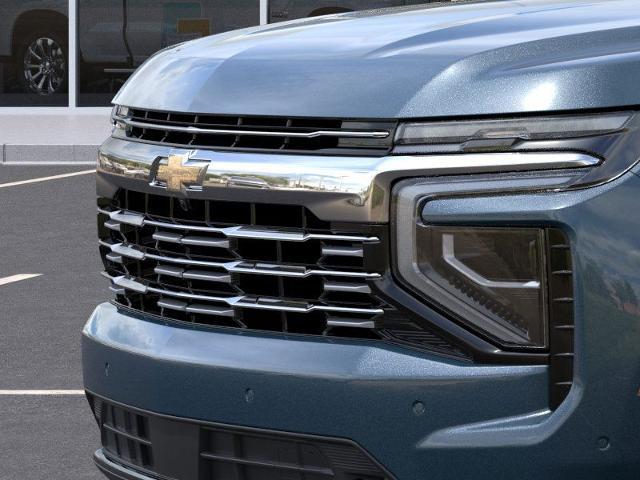 2025 Chevrolet Suburban Vehicle Photo in TIMONIUM, MD 21093-2300