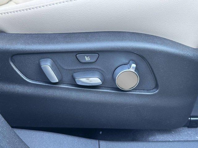 2025 Cadillac XT4 Vehicle Photo in LEOMINSTER, MA 01453-2952