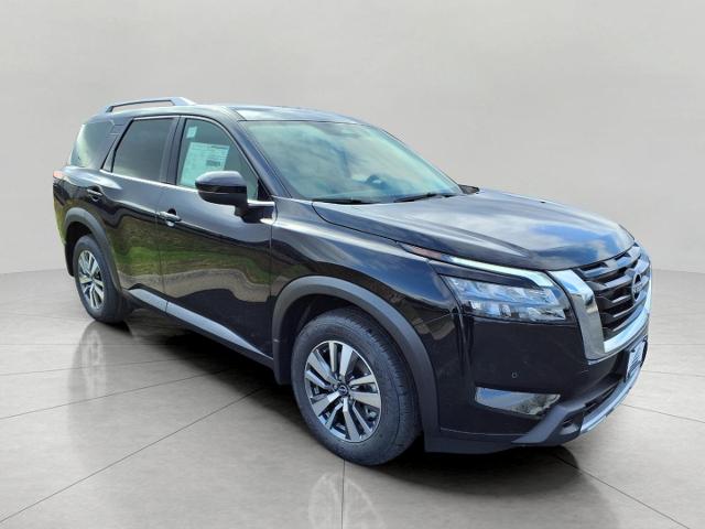 2025 Nissan Pathfinder Vehicle Photo in Oshkosh, WI 54904