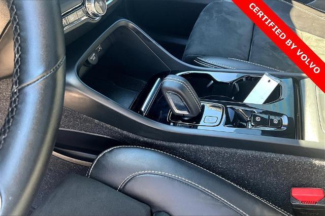 2022 Volvo XC40 Vehicle Photo in Houston, TX 77007