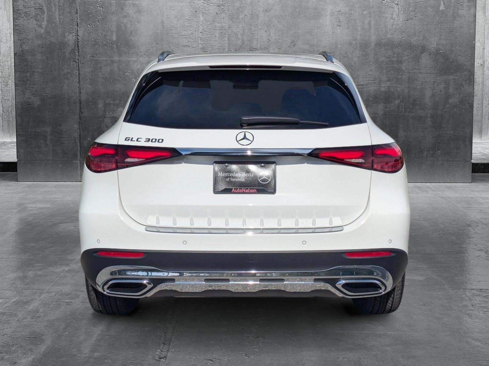 2025 Mercedes-Benz GLC Vehicle Photo in Sarasota, FL 34231