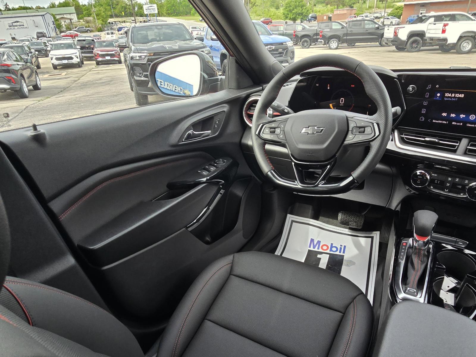 2025 Chevrolet Trax Vehicle Photo in Rolla, MO 65401