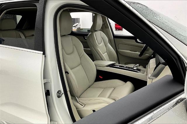 2022 Volvo XC60 Vehicle Photo in Grapevine, TX 76051