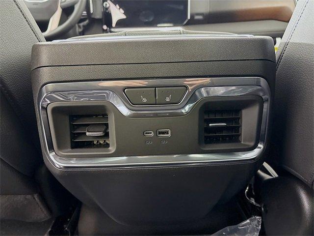 2025 GMC Sierra 2500 HD Vehicle Photo in PUYALLUP, WA 98371-4149
