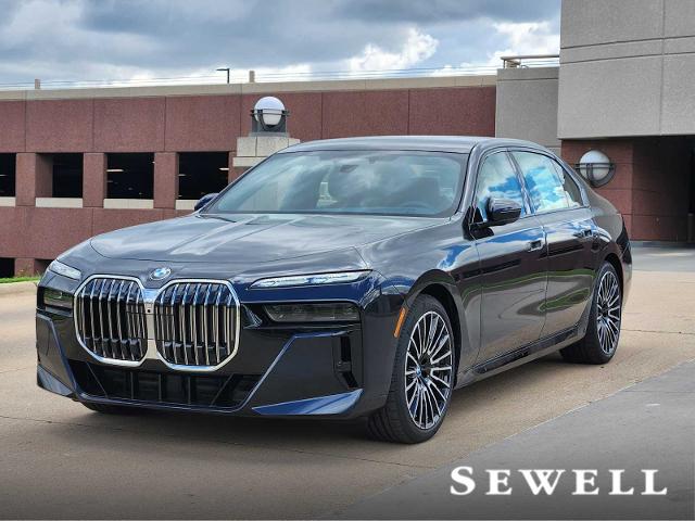 2025 BMW 760i xDrive Vehicle Photo in PLANO, TX 75024