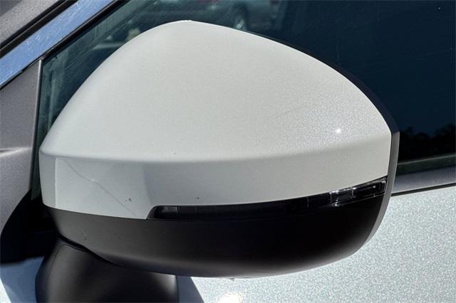2022 Nissan Rogue Vehicle Photo in ELK GROVE, CA 95757-8703