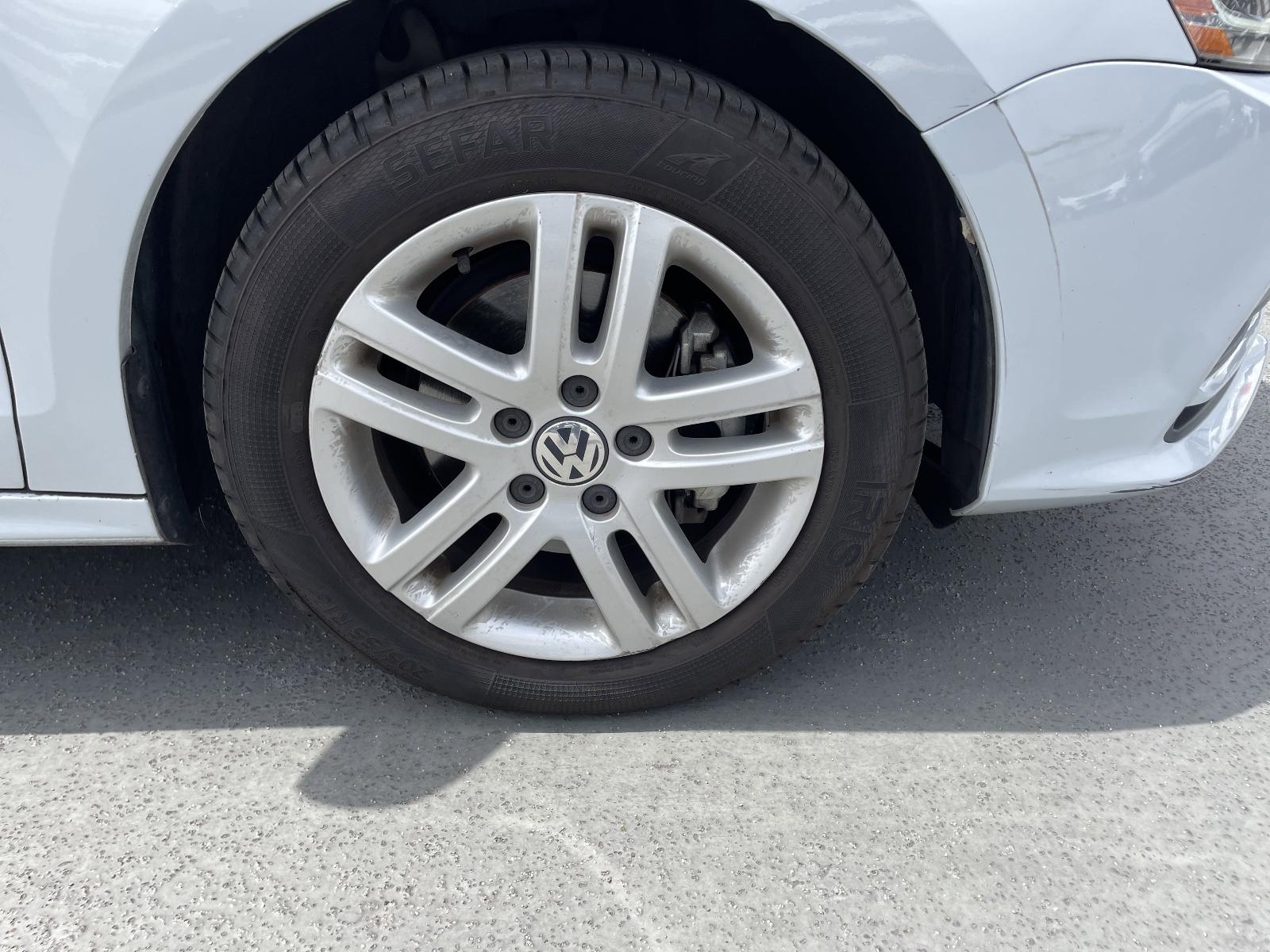2018 Volkswagen Jetta Vehicle Photo in LOS ANGELES, CA 90007-3794