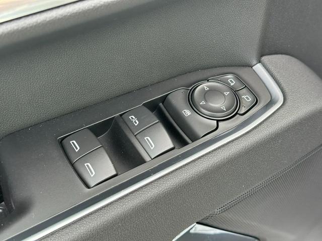 2025 GMC Sierra 1500 Vehicle Photo in COLUMBIA, MO 65203-3903