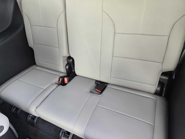 2025 GMC Acadia Vehicle Photo in DALLAS, TX 75209-3016