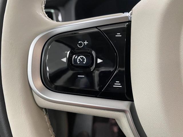 2025 Volvo XC60 Vehicle Photo in Appleton, WI 54913