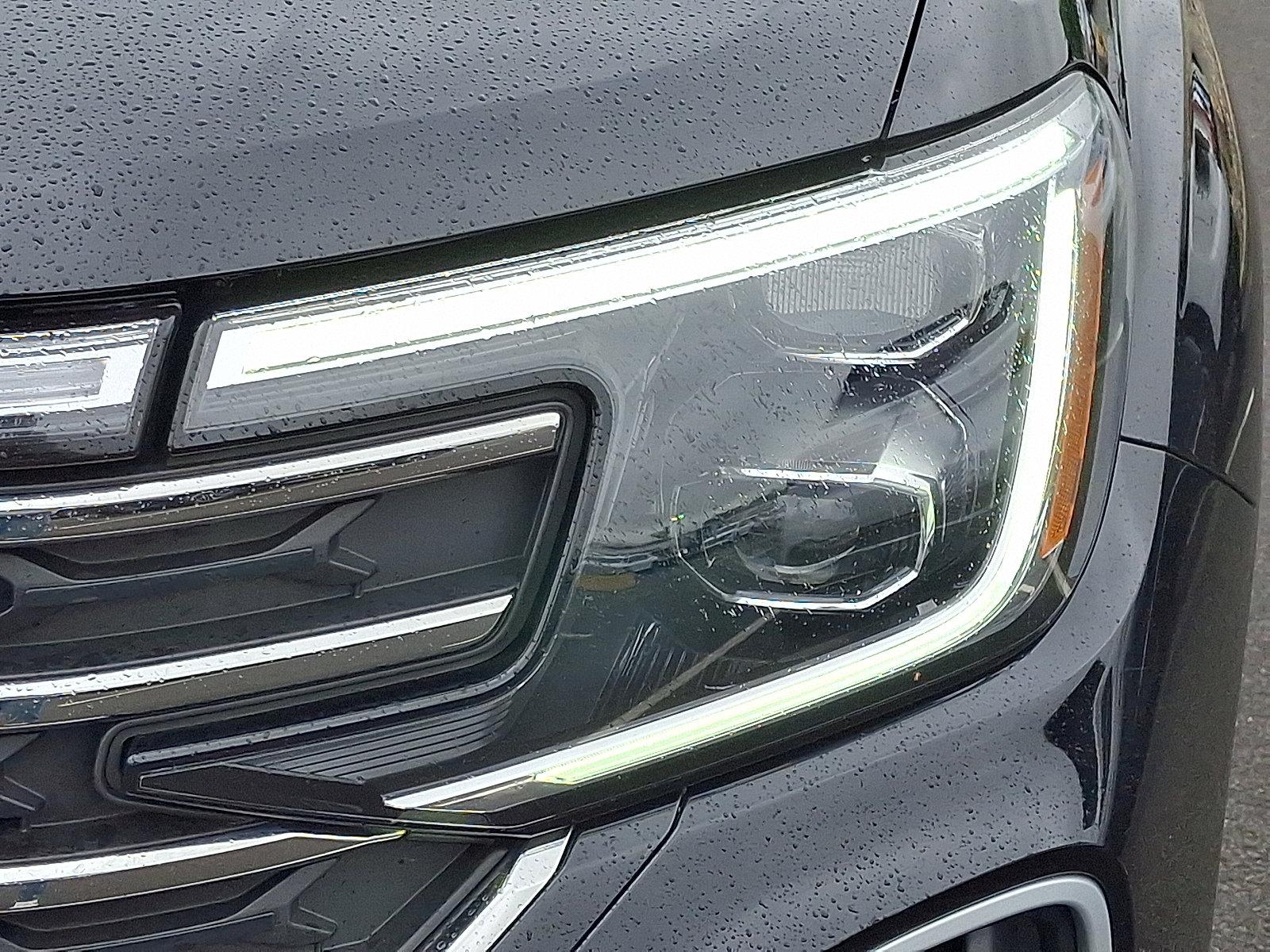 2024 Volkswagen Atlas Vehicle Photo in Trevose, PA 19053
