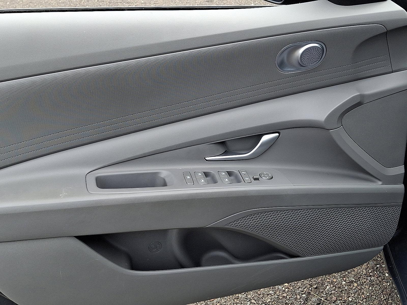 2024 Hyundai ELANTRA Vehicle Photo in Trevose, PA 19053
