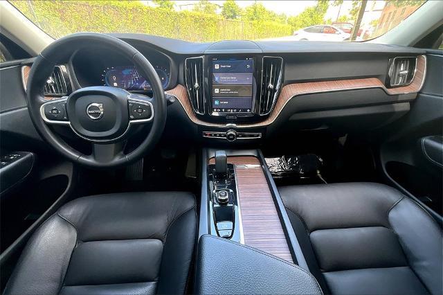 2022 Volvo XC60 Vehicle Photo in Houston, TX 77007