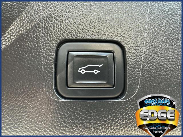 2023 Chevrolet Traverse Vehicle Photo in Roslyn, NY 11576