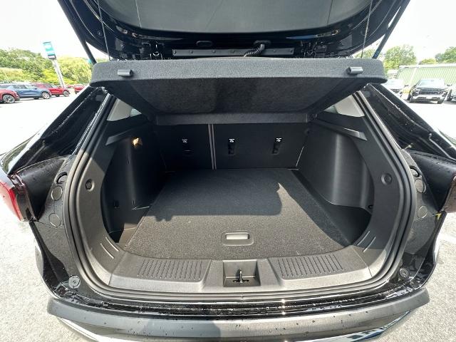 2025 Chevrolet Trax Vehicle Photo in GARDNER, MA 01440-3110