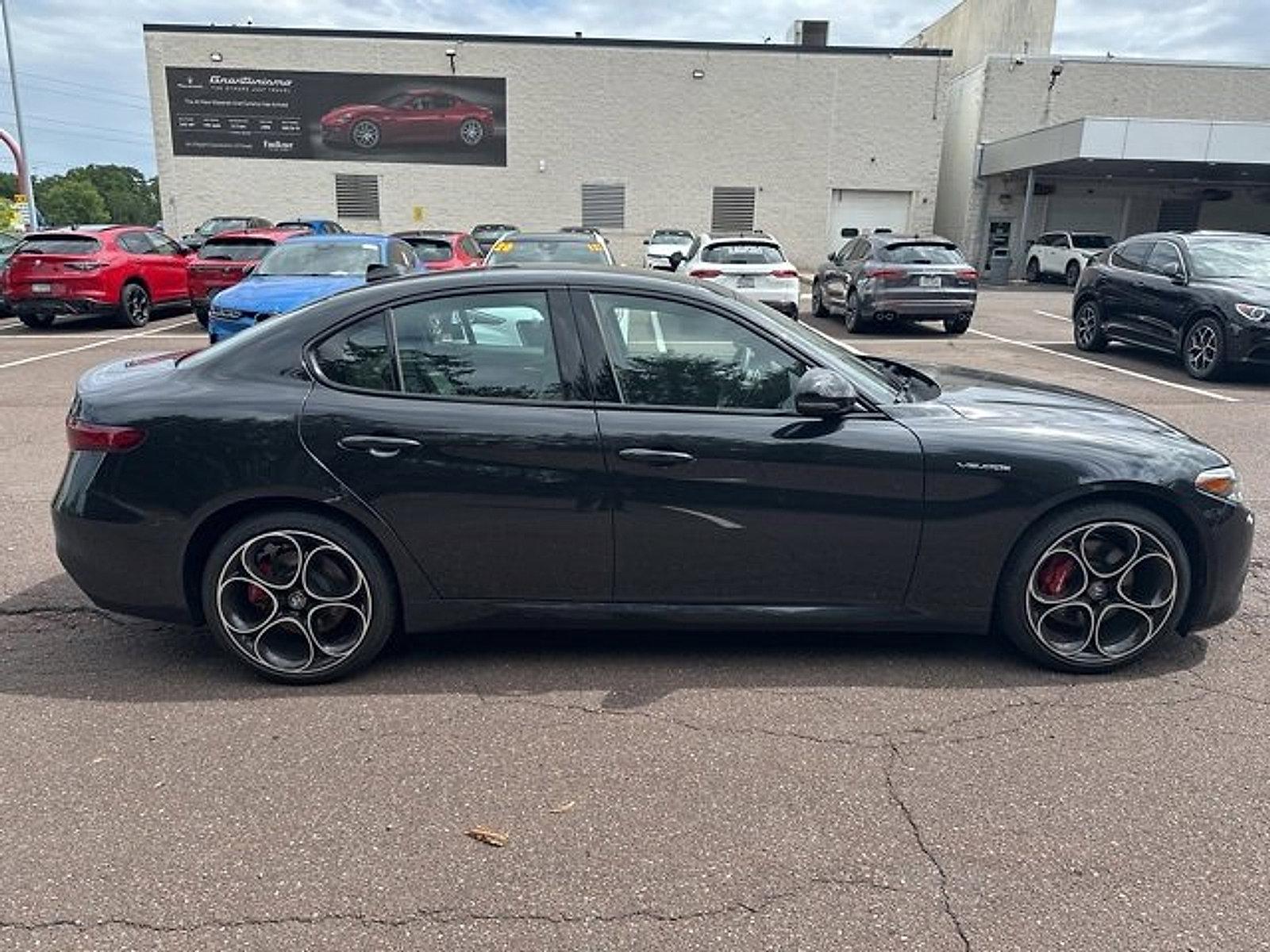 2022 Alfa Romeo Giulia Vehicle Photo in Willow Grove, PA 19090