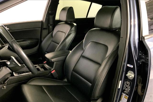 2022 Kia Sportage Vehicle Photo in Lees Summit, MO 64086