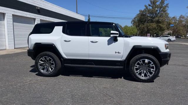 2025 GMC HUMMER EV SUV Vehicle Photo in TURLOCK, CA 95380-4918