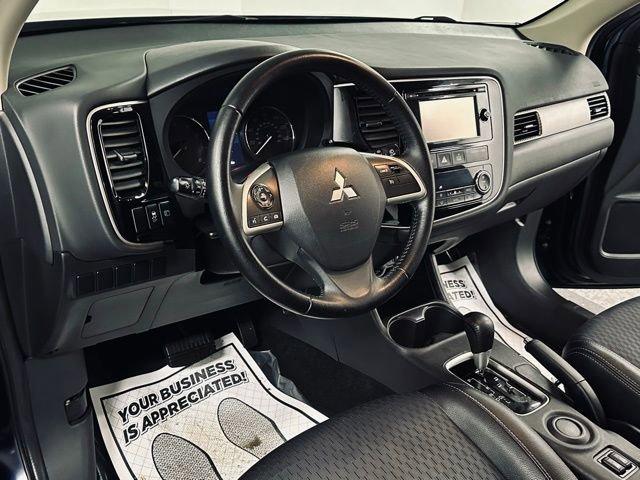 2015 Mitsubishi Outlander Vehicle Photo in MEDINA, OH 44256-9631