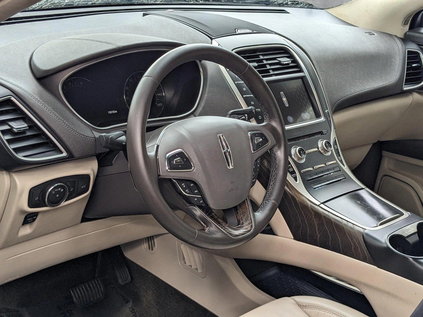 2017 Lincoln MKX Vehicle Photo in Tampa, FL 33614