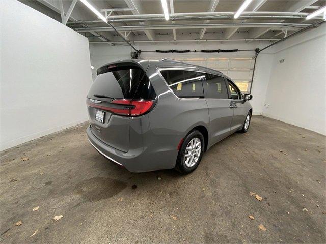 2022 Chrysler Pacifica Vehicle Photo in PORTLAND, OR 97225-3518