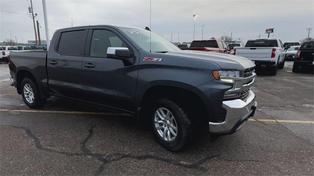 Used 2022 Chevrolet Silverado 1500 Limited LT with VIN 1GCUYDED1NZ119594 for sale in Saint Cloud, Minnesota