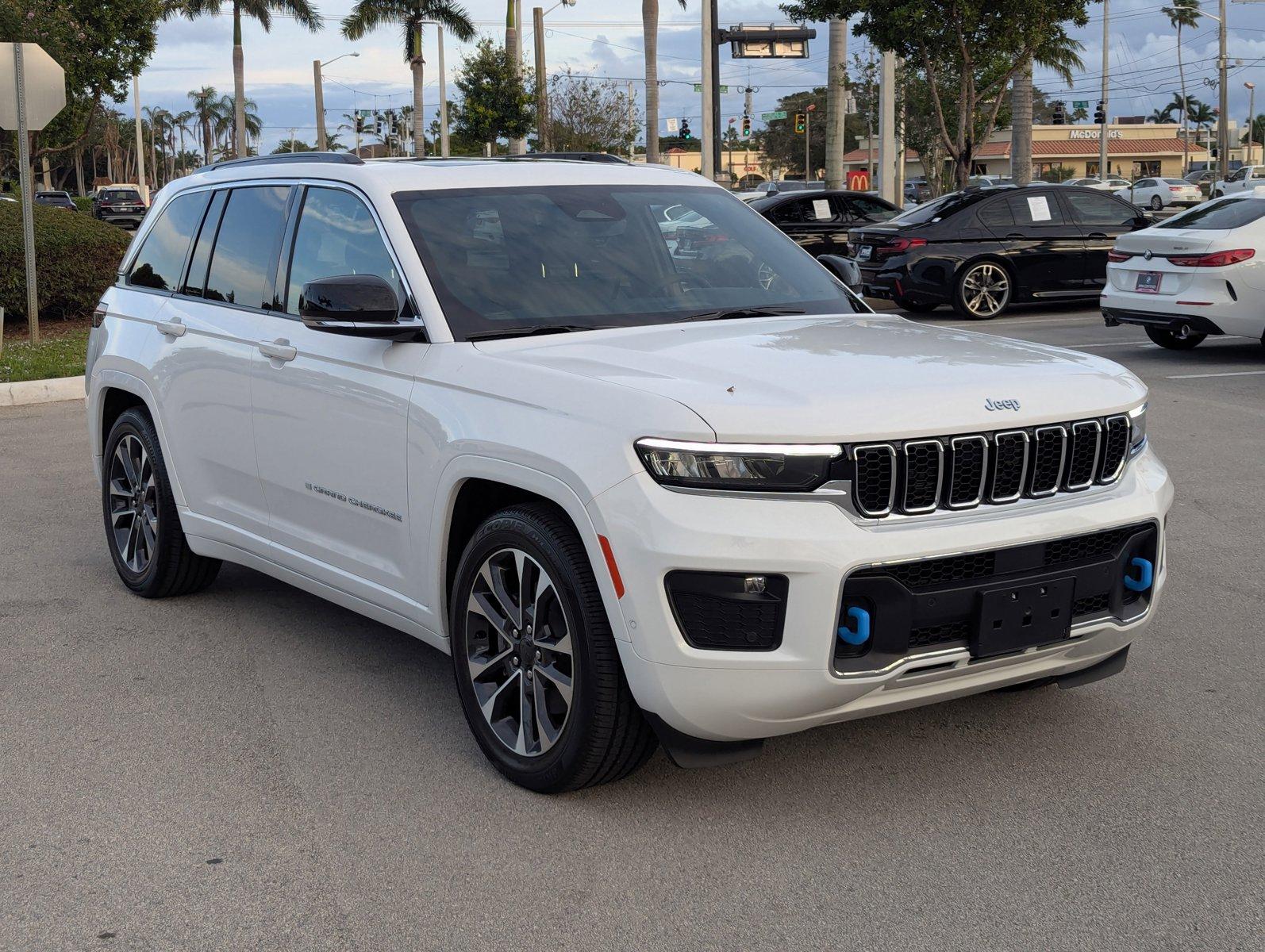 2024 Jeep Grand Cherokee 4xe Vehicle Photo in Delray Beach, FL 33444