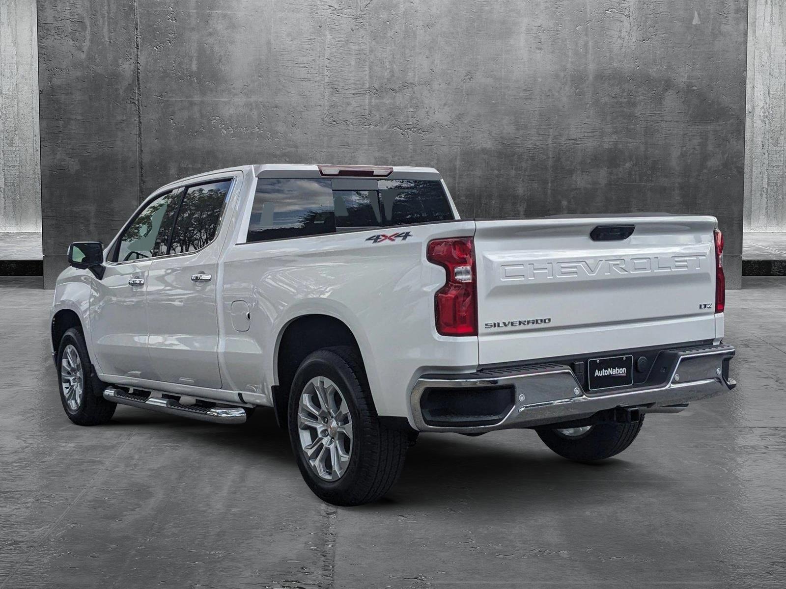 2025 Chevrolet Silverado 1500 Vehicle Photo in GREENACRES, FL 33463-3207