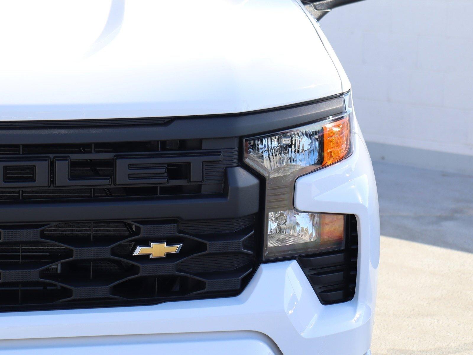 2025 Chevrolet Silverado 1500 Vehicle Photo in LOS ANGELES, CA 90007-3794