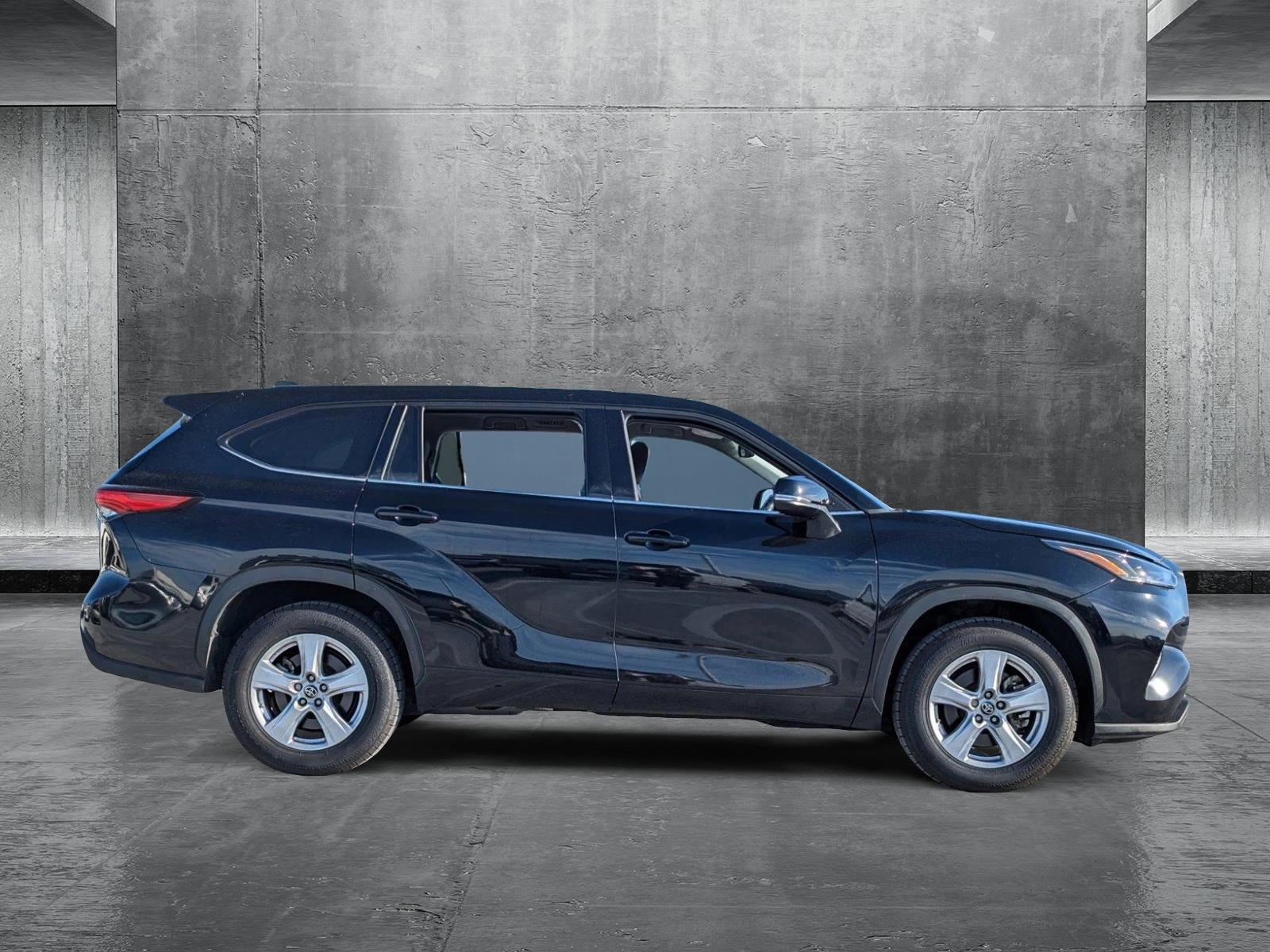 2022 Toyota Highlander Vehicle Photo in Ft. Myers, FL 33907