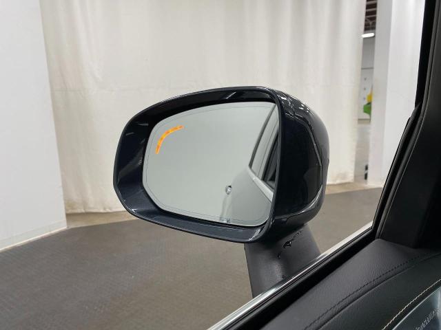 2022 Volvo XC90 Vehicle Photo in Appleton, WI 54913