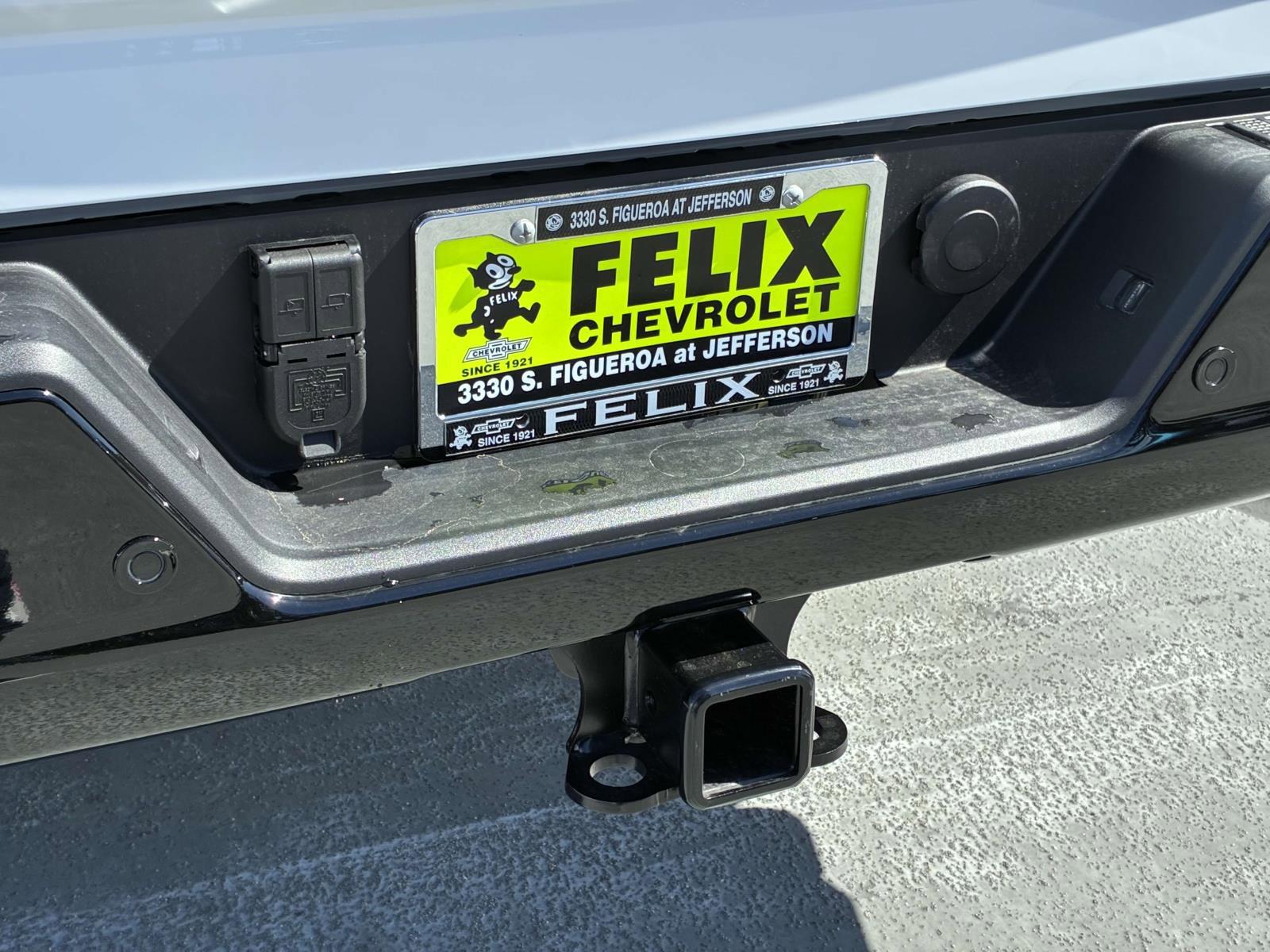 2025 Chevrolet Silverado 2500 HD Vehicle Photo in LOS ANGELES, CA 90007-3794