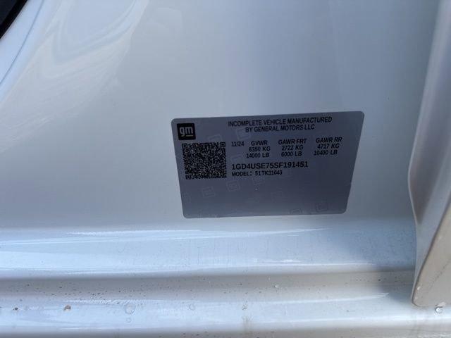2025 GMC Sierra 3500 HD Chassis Cab Vehicle Photo in MEDINA, OH 44256-9631