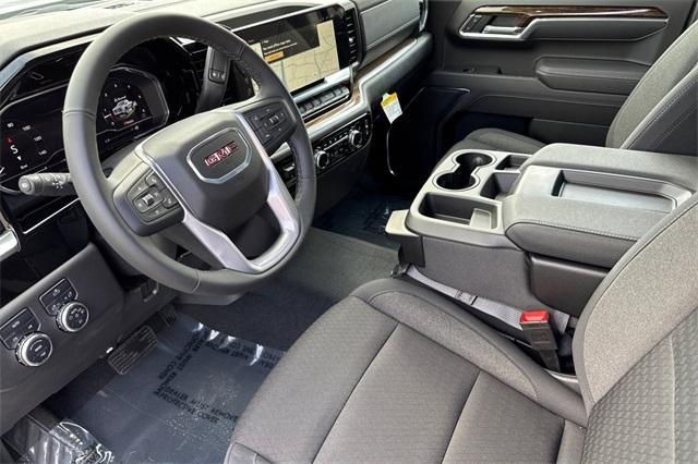 2025 GMC Sierra 1500 Vehicle Photo in ELK GROVE, CA 95757-8703