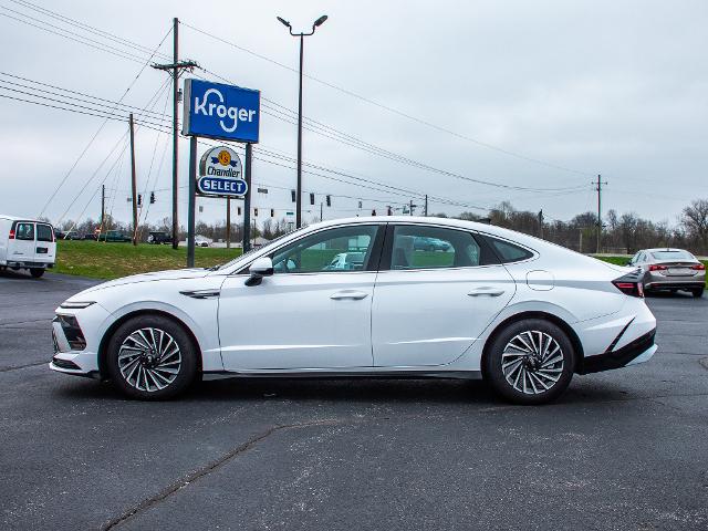 2024 Hyundai Sonata Hybrid Vehicle Photo in MADISON, IN 47250-1611