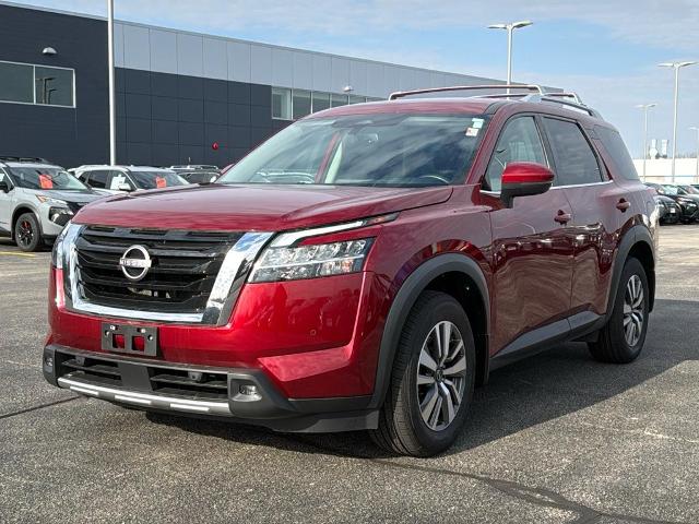 Used 2022 Nissan Pathfinder SL with VIN 5N1DR3CC3NC222774 for sale in Green Bay, WI