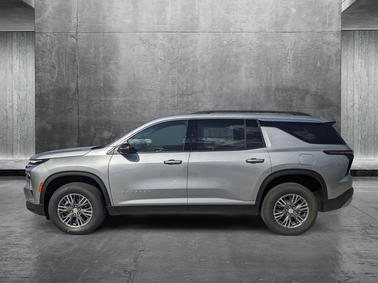 2025 Chevrolet Traverse Vehicle Photo in MIAMI, FL 33172-3015
