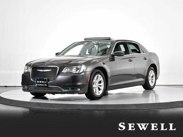 2016 Chrysler 300 Vehicle Photo in DALLAS, TX 75235