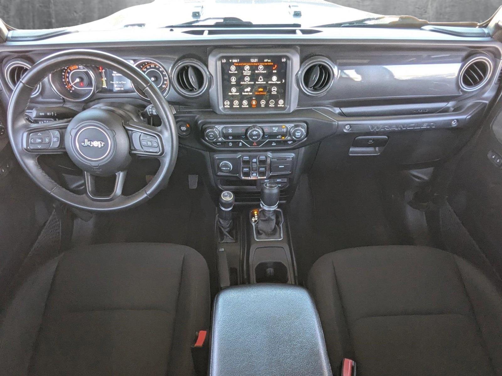2022 Jeep Wrangler Vehicle Photo in Valencia, CA 91355