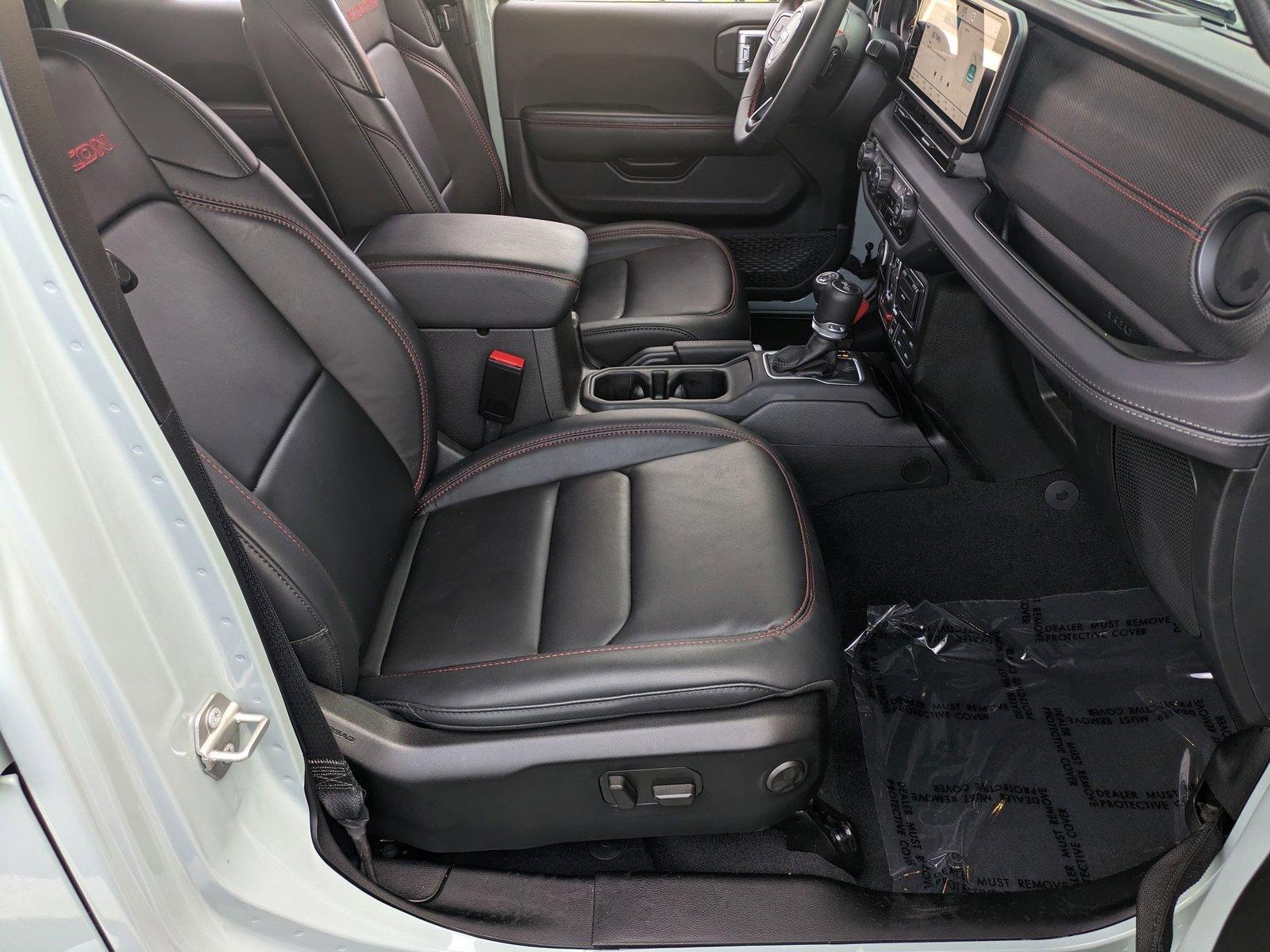 2024 Jeep Wrangler Vehicle Photo in Bradenton, FL 34207