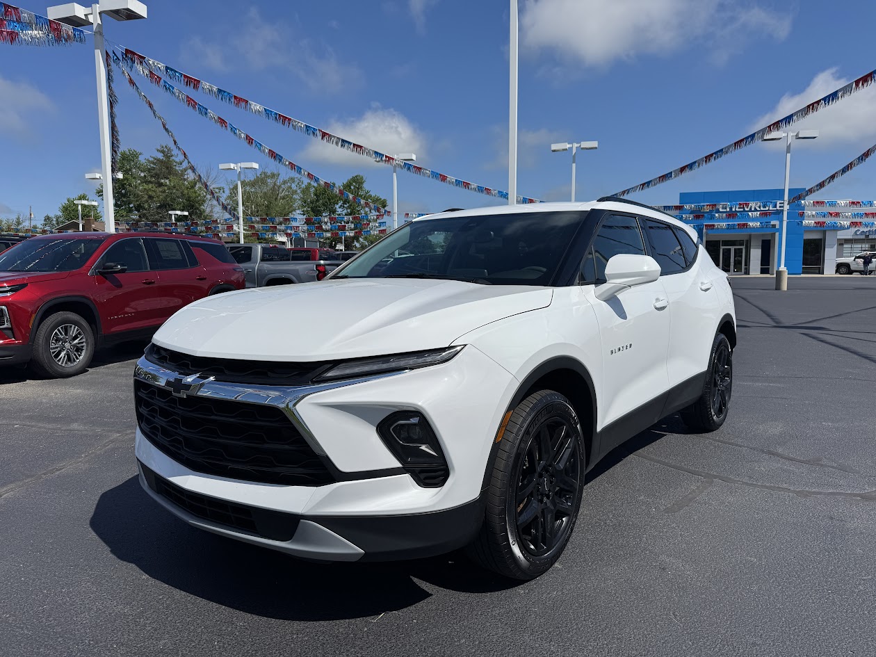 2023 Chevrolet Blazer Vehicle Photo in BOONVILLE, IN 47601-9633