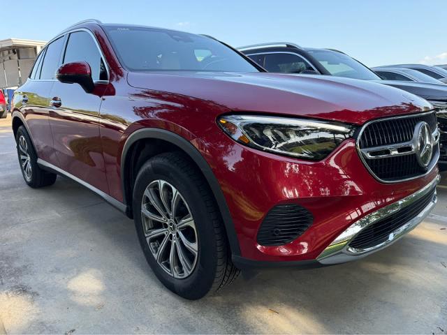 2025 Mercedes-Benz GLC Vehicle Photo in HOUSTON, TX 77079