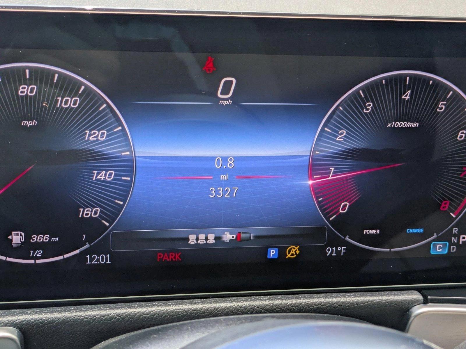 2025 Mercedes-Benz GLB Vehicle Photo in Sarasota, FL 34231