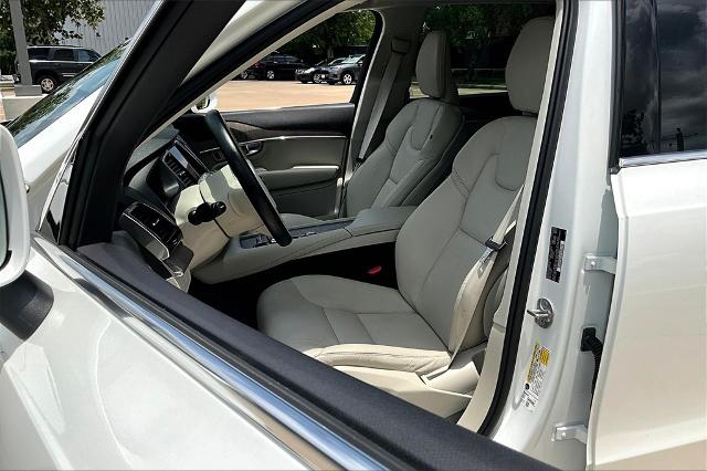 2023 Volvo XC90 Vehicle Photo in Houston, TX 77007
