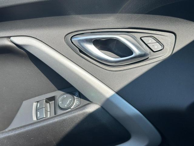 2019 Chevrolet Camaro Vehicle Photo in COLUMBIA, MO 65203-3903