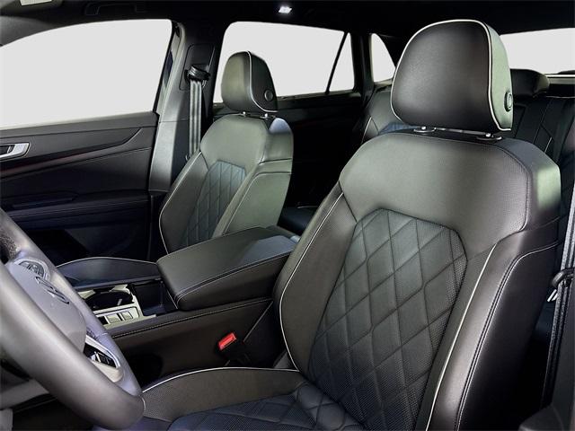 2024 Volkswagen Atlas Cross Sport Vehicle Photo in Puyallup, WA 98371